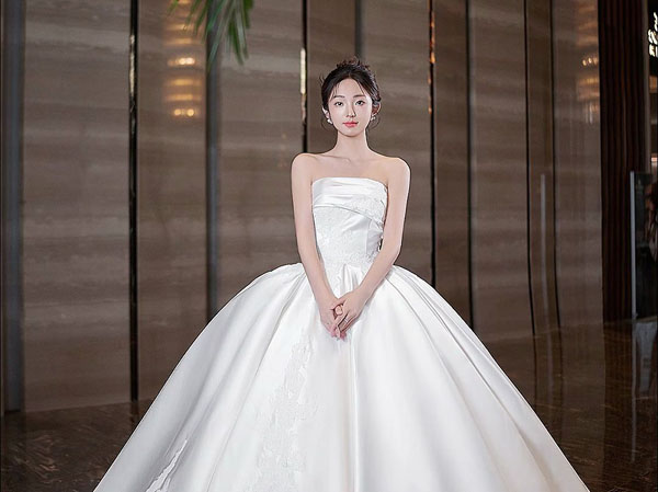 福州婚紗定制|福州密斯特西服裝有限公司